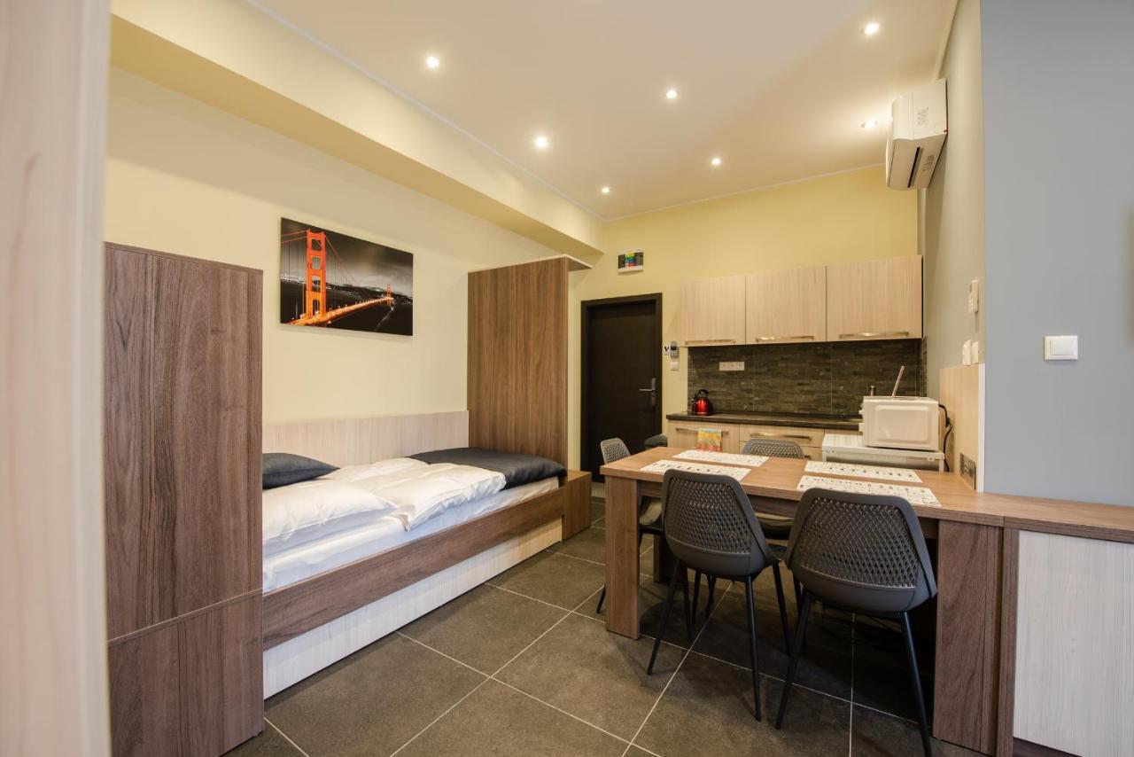 Apartments Danube Μπρατισλάβα Εξωτερικό φωτογραφία