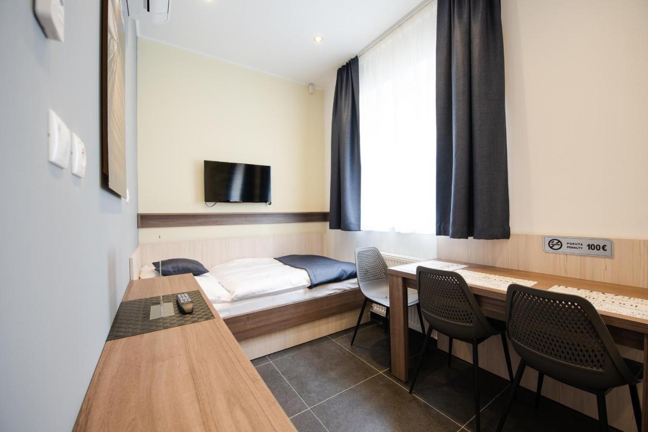 Apartments Danube Μπρατισλάβα Εξωτερικό φωτογραφία