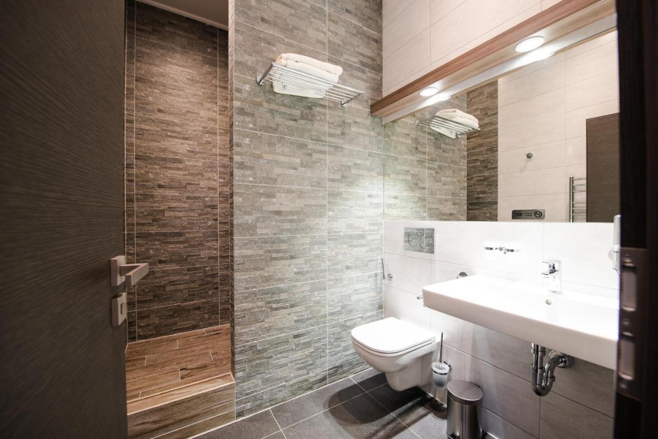 Apartments Danube Μπρατισλάβα Εξωτερικό φωτογραφία